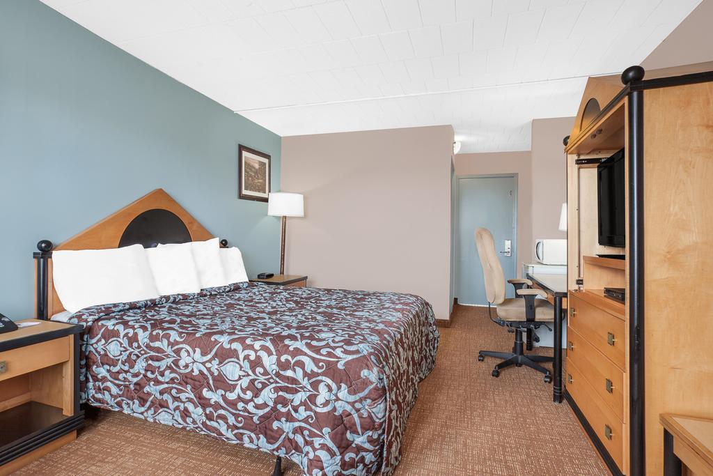 Belmont Inn Sudbury Buitenkant foto
